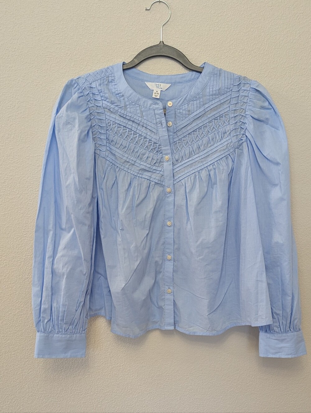 Time and Tru Light Blue Pintuck Button-Down Blouse Medium